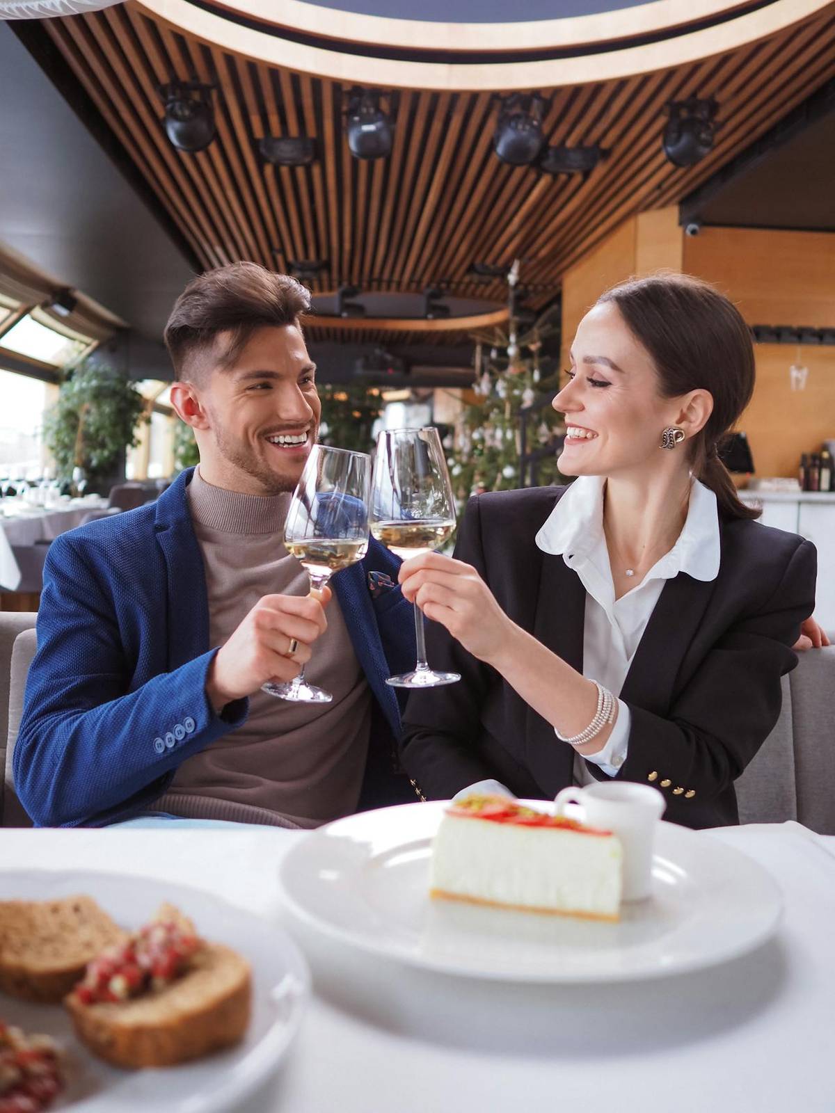 Meeting and Marrying a Russian Woman: The Complete Guide