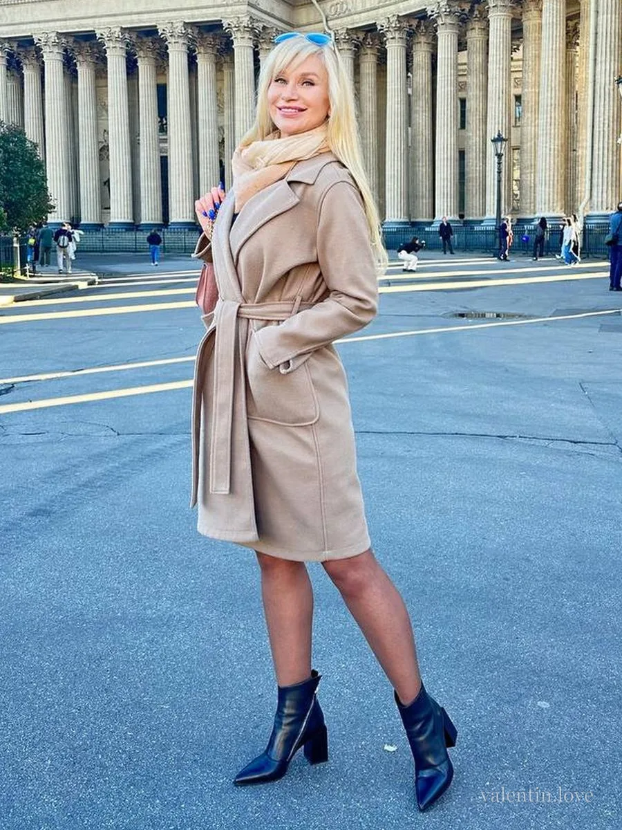 Anna, femme russe à Saint-Pétersbourg — photo 3