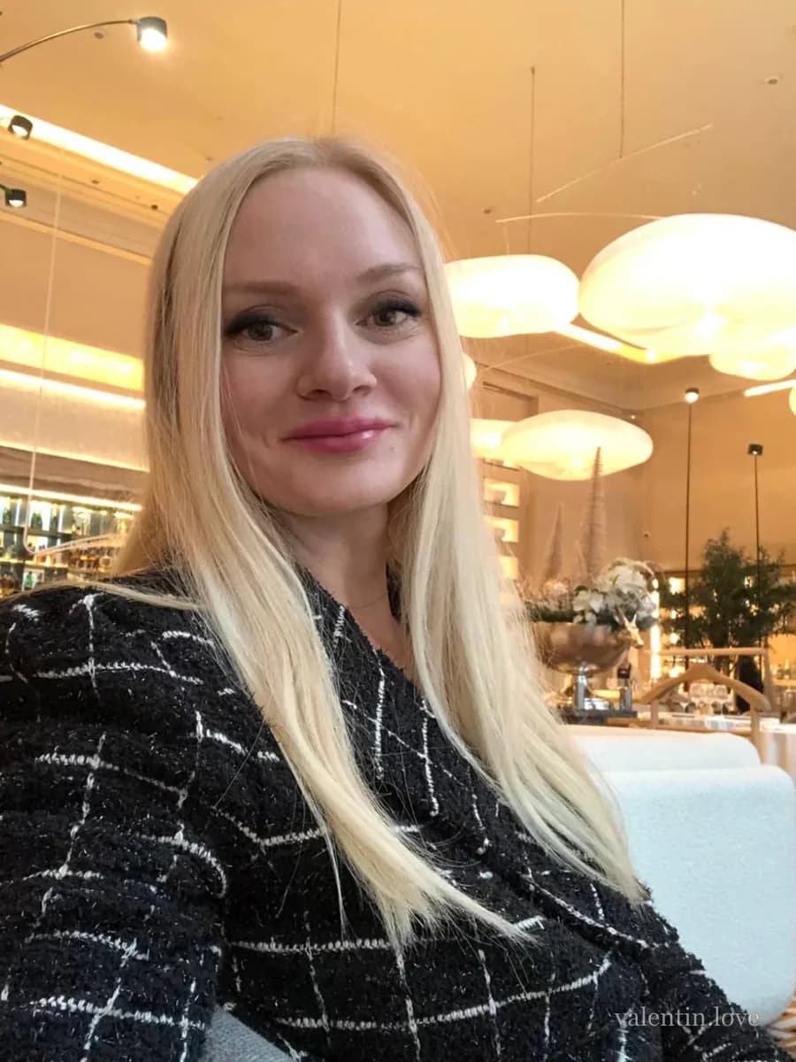Olga, 40 ans — Traductrice, ancienne mannequin à Moscou — profil vérifié Valentin.love